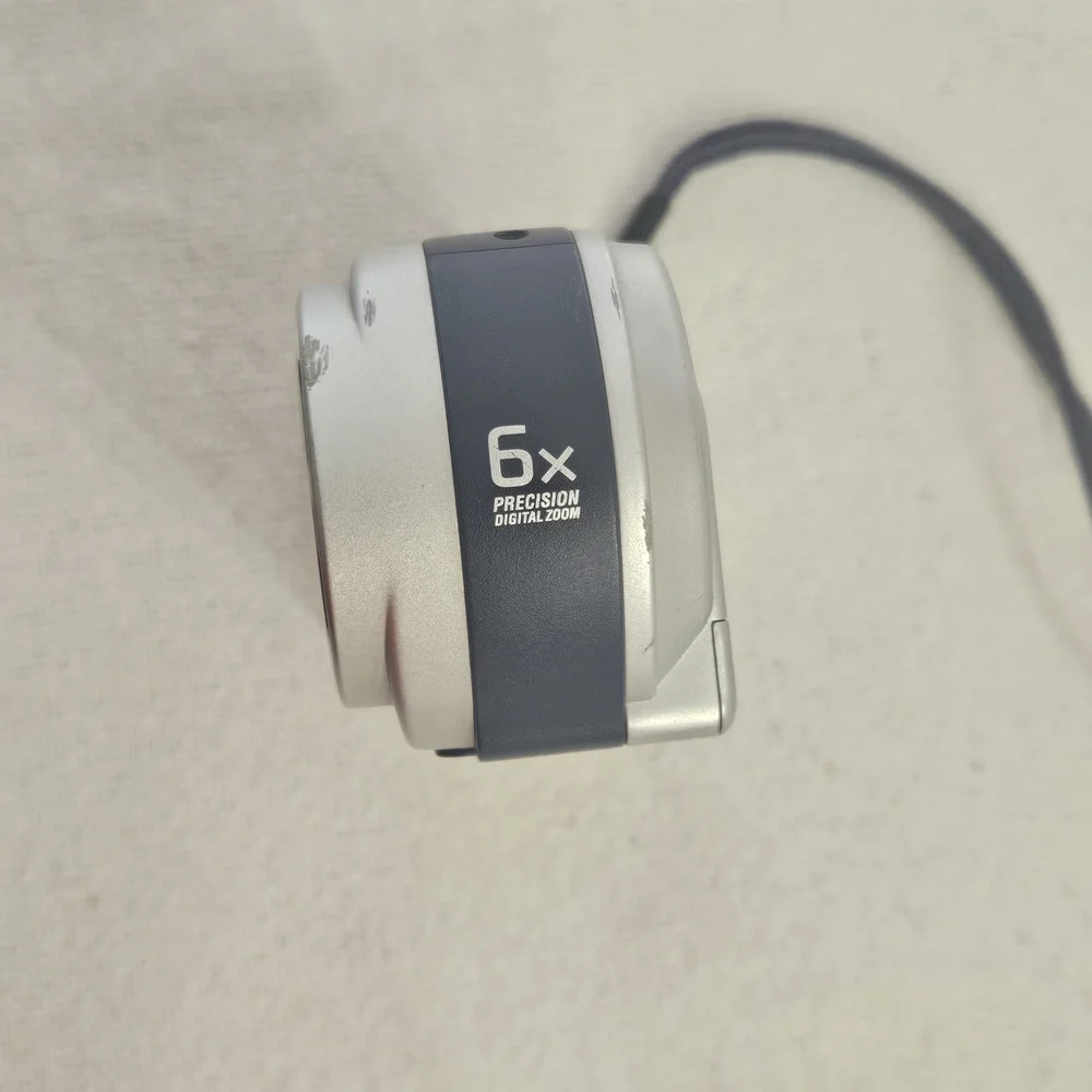 Sony Cyber-shot DSC-P71 3.2 MP Digital Camera 6X Zoom Multi Burst MPEG Movie HQX